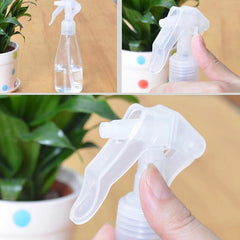 Hand pressure gardening sprayer